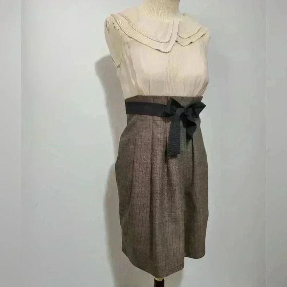 BCBG MAXAZARIA wool tweed and  silk academia dress with bow. Size 2 - Picture 2 of 12